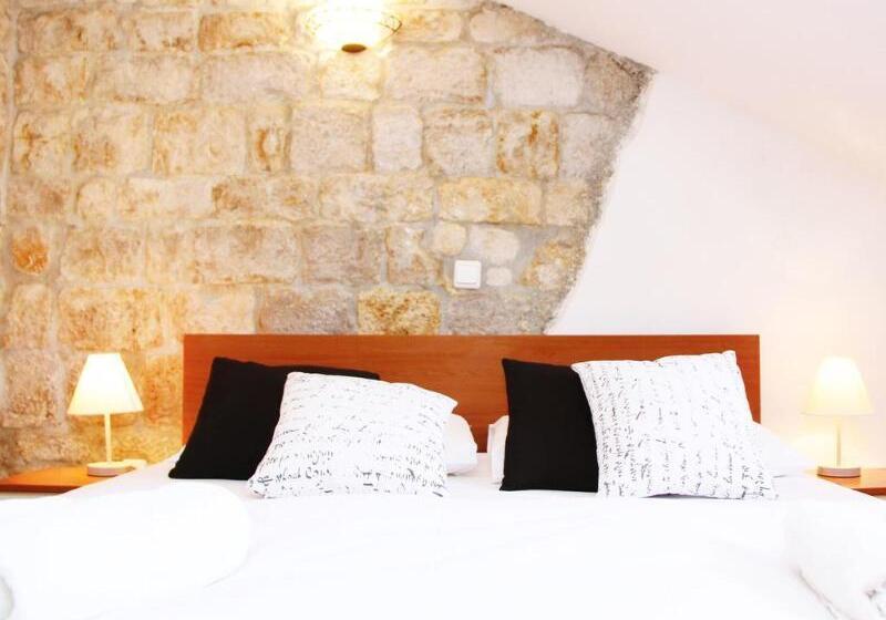 پانسیون Villa Ivanka