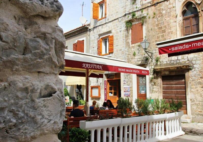 بنسيون Villa Ivanka