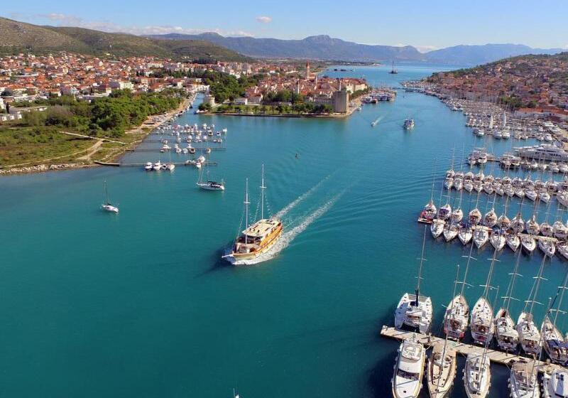 بنسيون Villa Ivanka