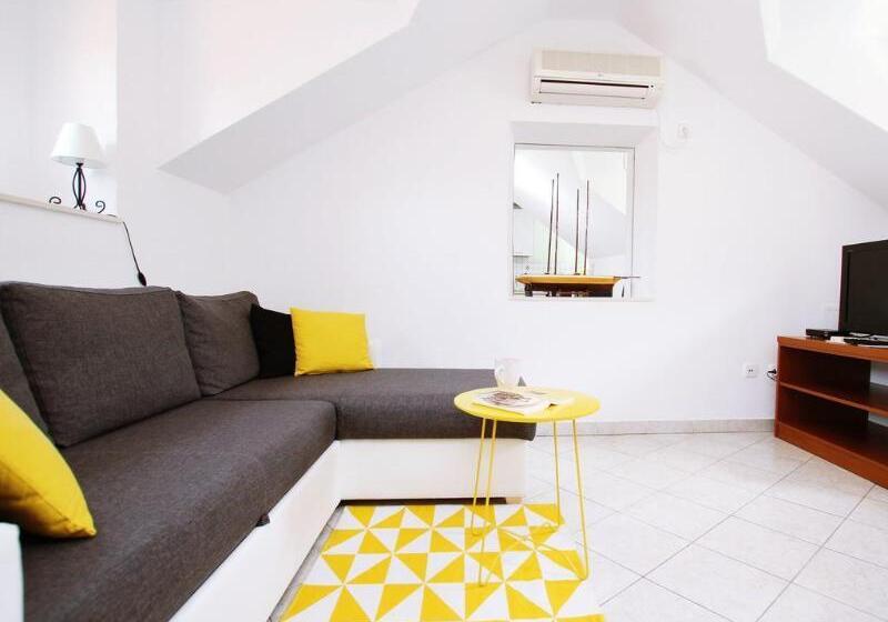 بنسيون Villa Ivanka