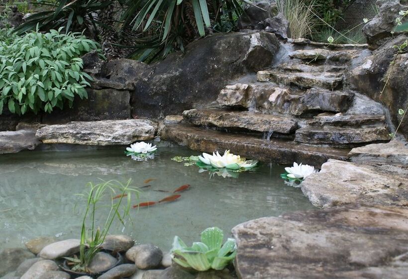 Villa Mandolina Apartments