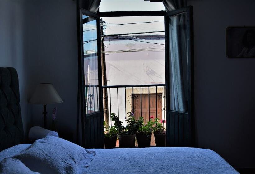 فندق Casa Marfil   Hostel