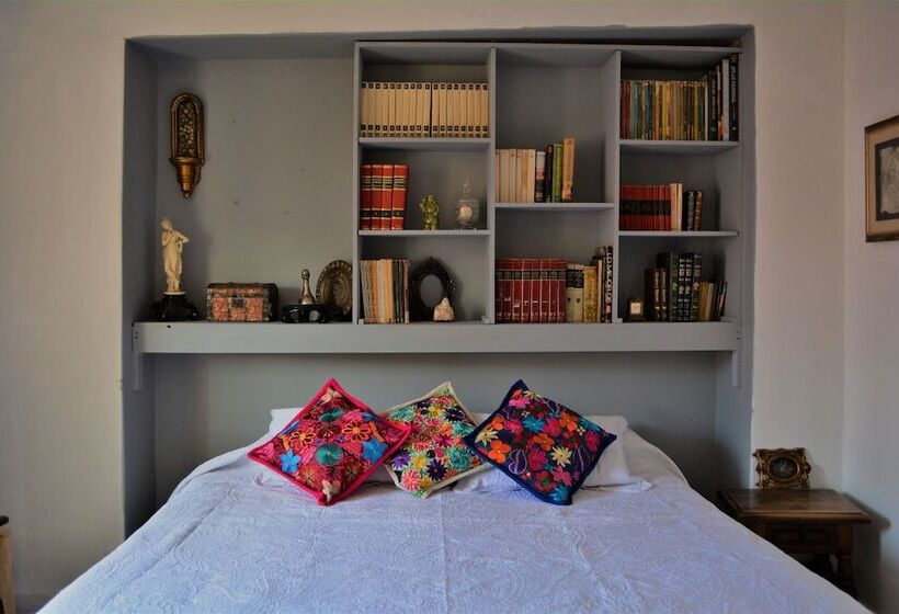 فندق Casa Marfil   Hostel