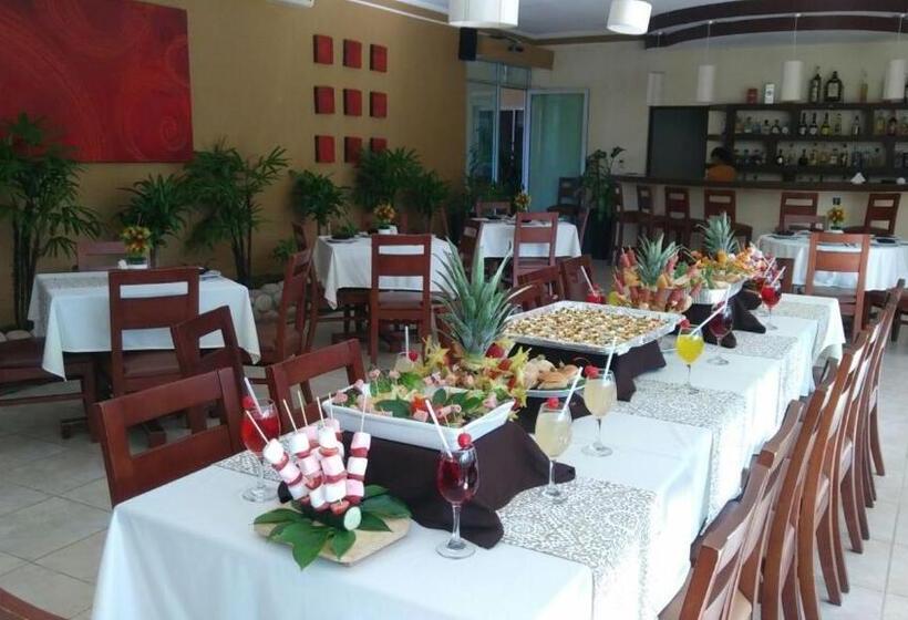 ホテル Vista Verde