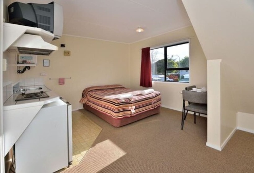 Auckland North Shore Motels & Holiday Park