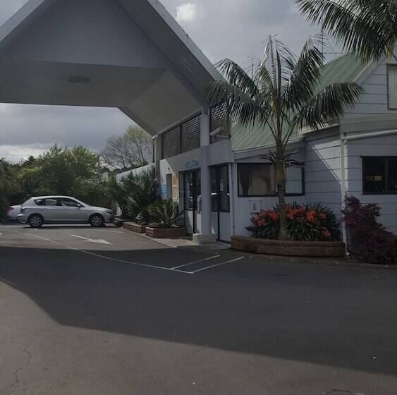 Auckland North Shore Motels & Holiday Park