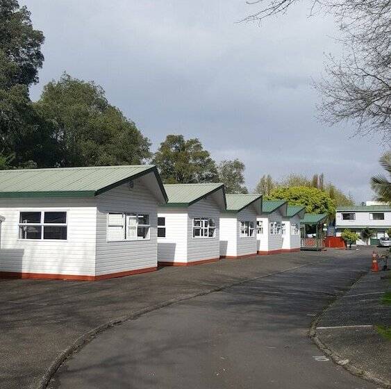 Auckland North Shore Motels & Holiday Park