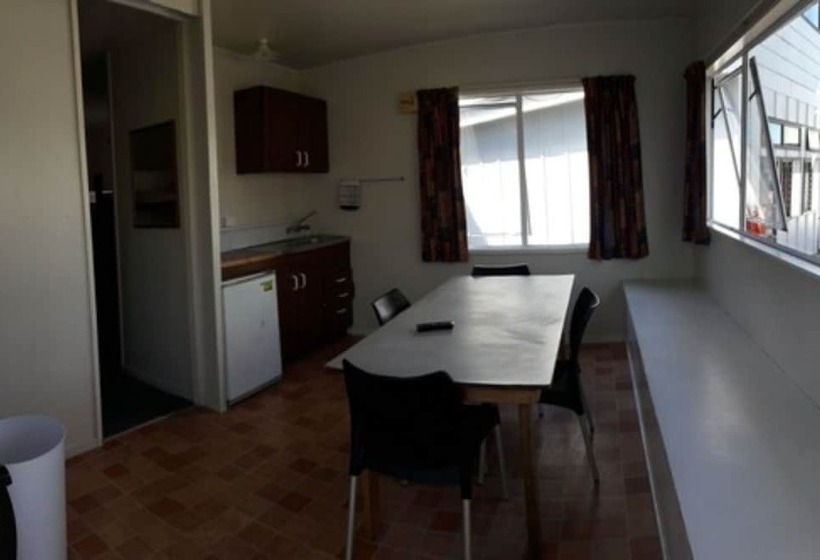 Auckland North Shore Motels & Holiday Park