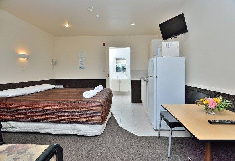 Auckland North Shore Motels & Holiday Park