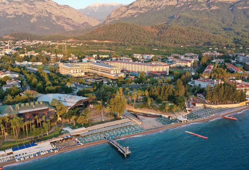 Crystal De Luxe Resort & Spa   All Inclusive