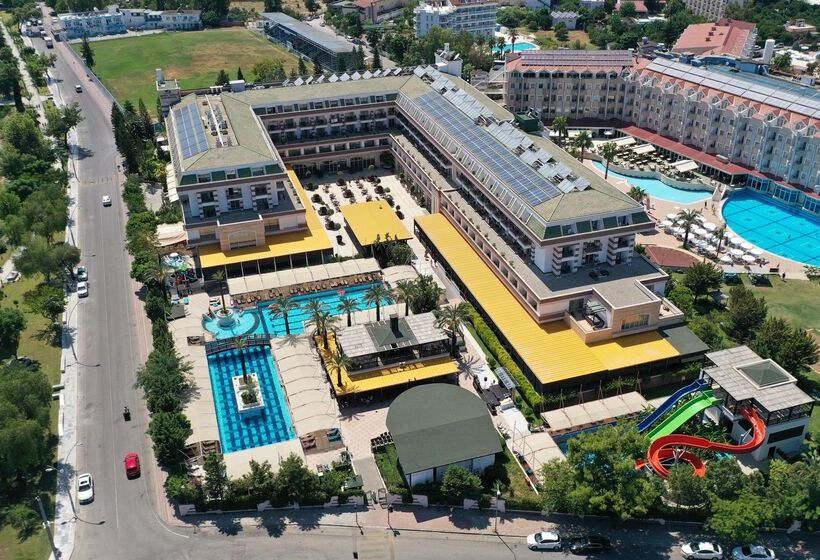 Crystal De Luxe Resort & Spa   All Inclusive