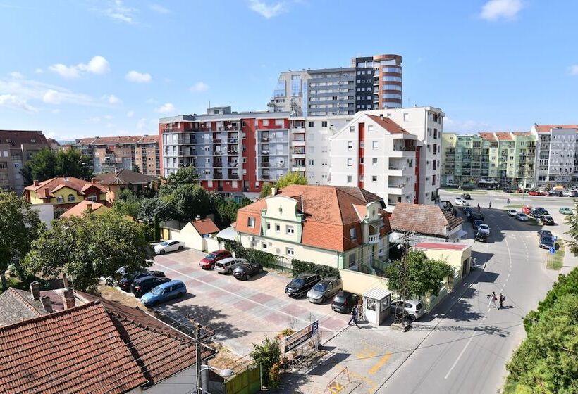 Garni Hotel Garson Lux Ns