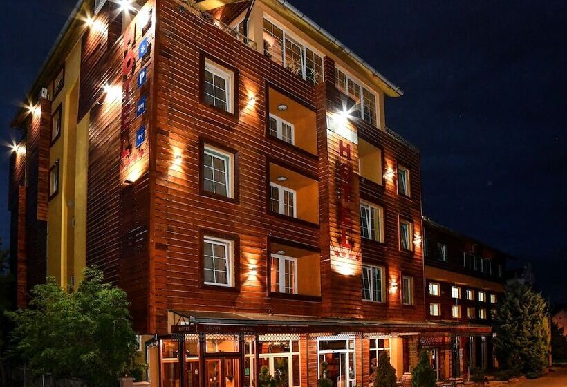 Garni Hotel Garson Lux Ns