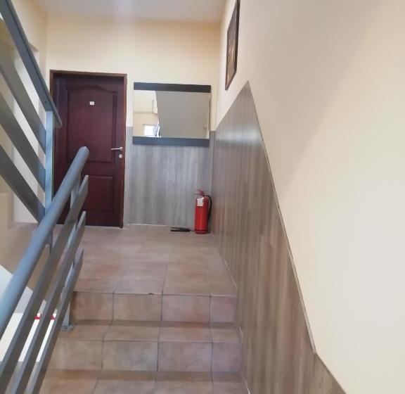 هتل Accommodation Elegance