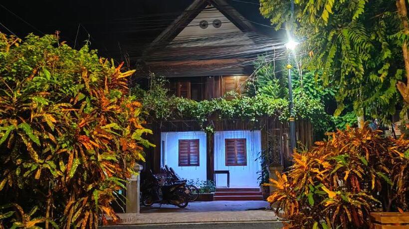 فندق Ancient Luang Prabang