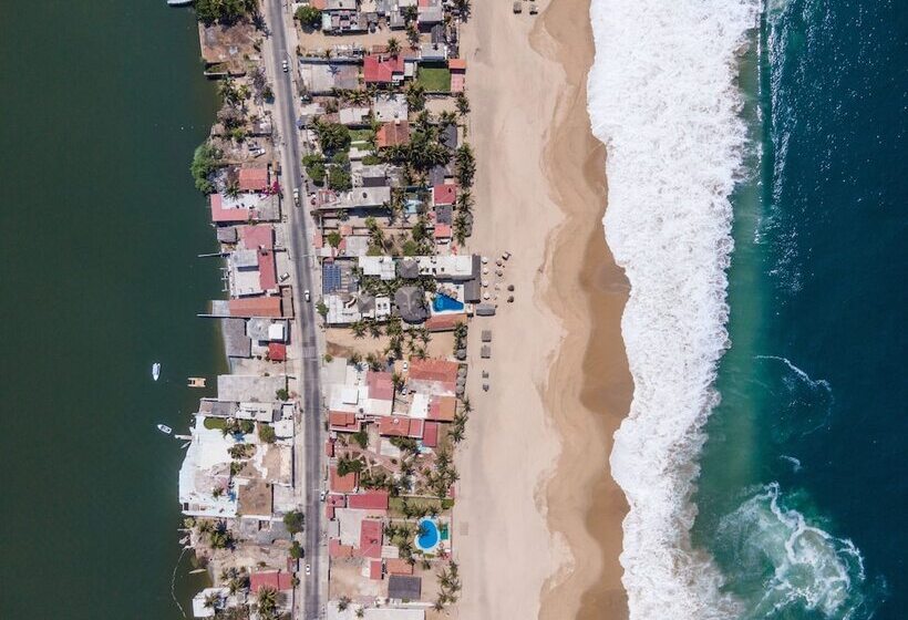 בית מלון כפרי Baxar