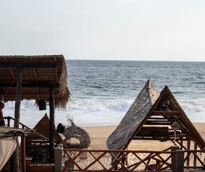 בית מלון כפרי Baxar