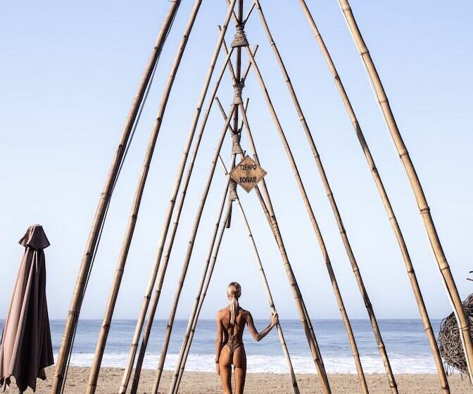 בית מלון כפרי Baxar