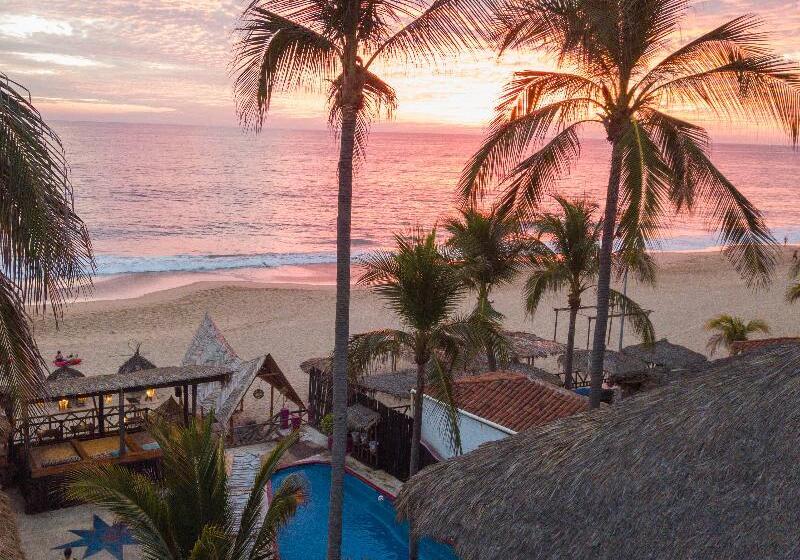 בית מלון כפרי Baxar