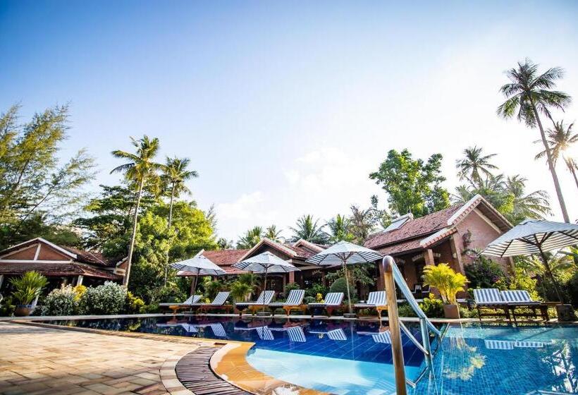 هتل Cassia Cottage Resort And Spa