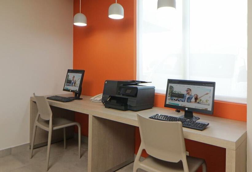 فندق City Express Junior By Marriott Tijuana Otay