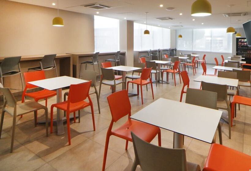 ホテル City Express Junior By Marriott Tijuana Otay