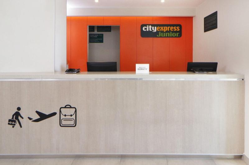 ホテル City Express Junior By Marriott Tijuana Otay