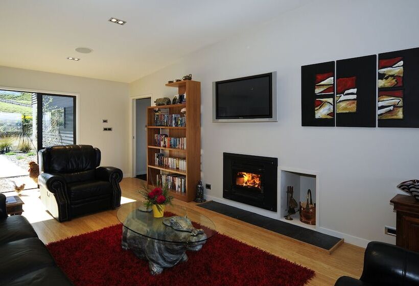 Отель City Lights Boutique Lodge