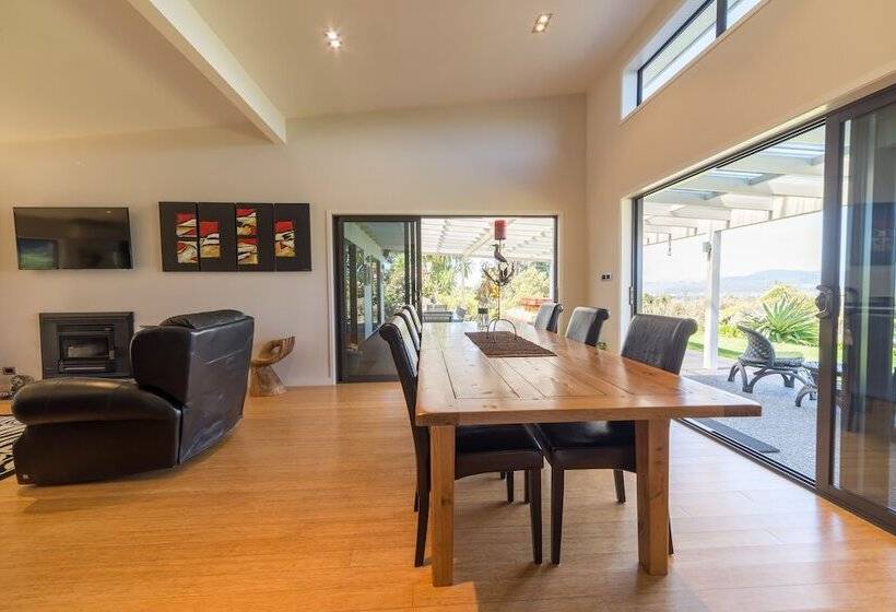 Отель City Lights Boutique Lodge