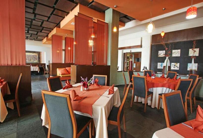 酒店 Colon Plaza Business Class