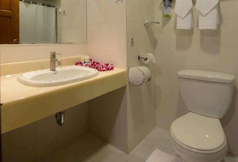 هتل Days Inn Guam   Tamuning