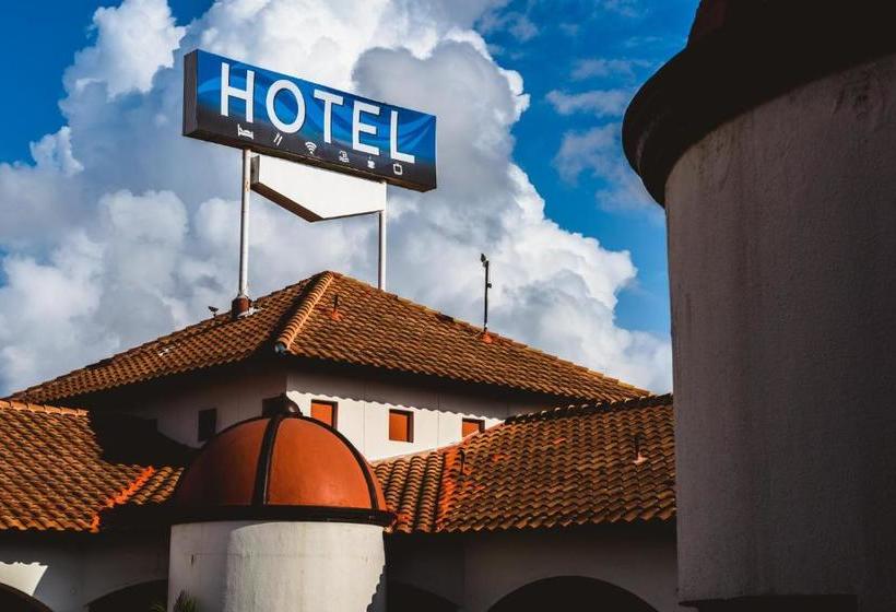 فندق Del Mar Inn Playas