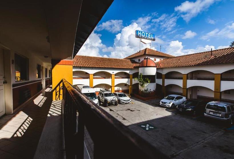 فندق Del Mar Inn Playas