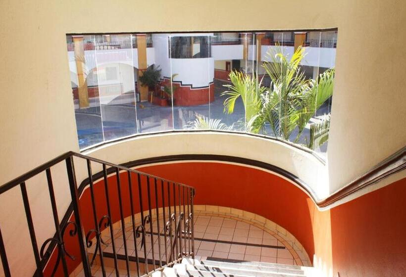 فندق Del Mar Inn Playas