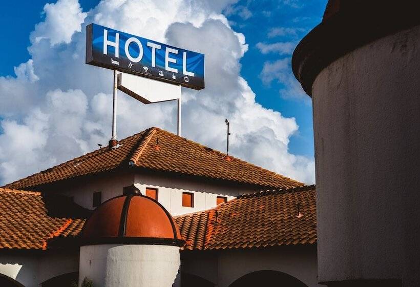 فندق Del Mar Inn Playas