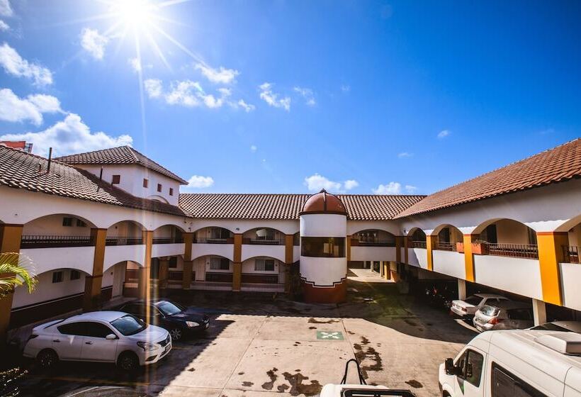 فندق Del Mar Inn Playas