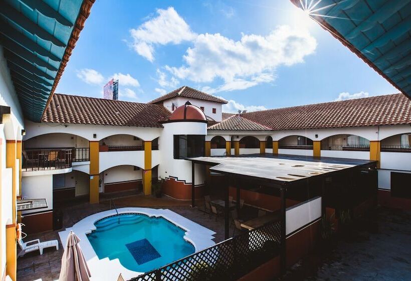 فندق Del Mar Inn Playas