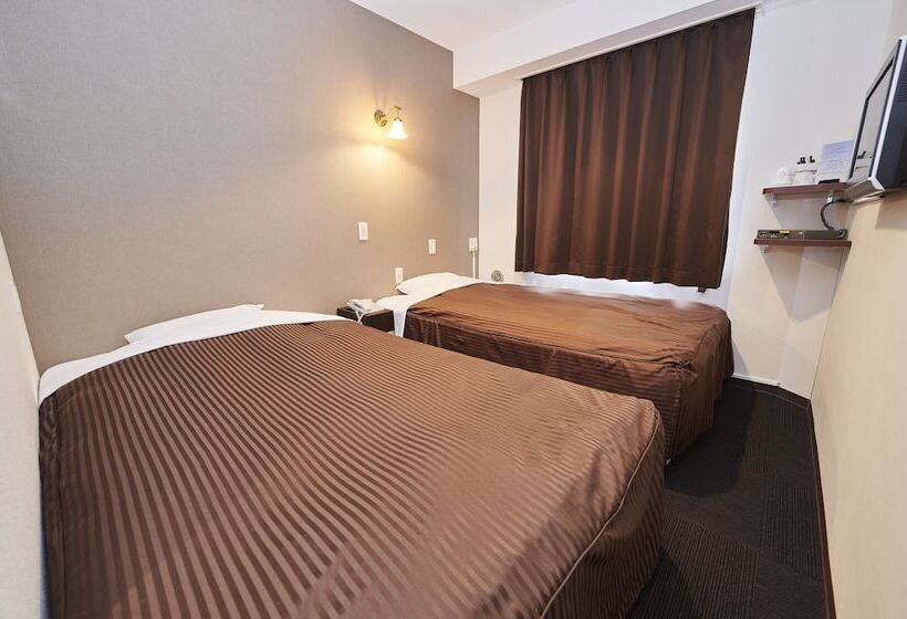 Отель Famy Inn Makuhari