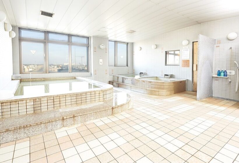 Отель Famy Inn Makuhari