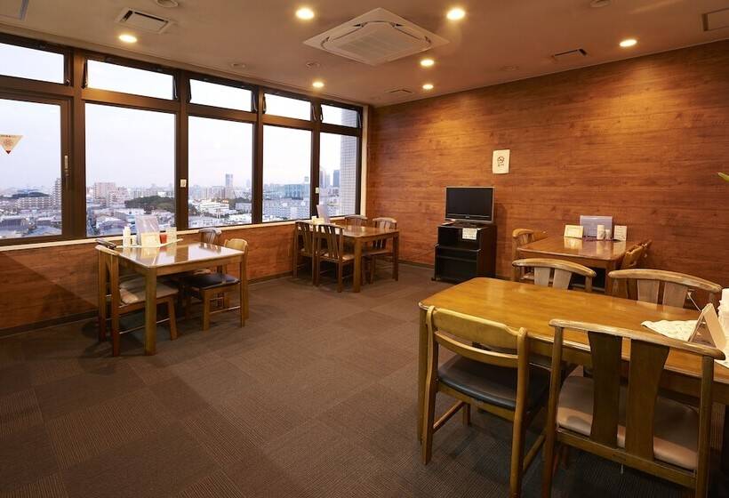 Отель Famy Inn Makuhari