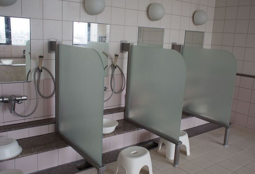 Отель Famy Inn Makuhari