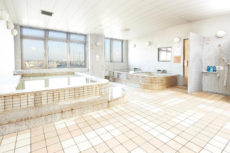 Отель Famy Inn Makuhari