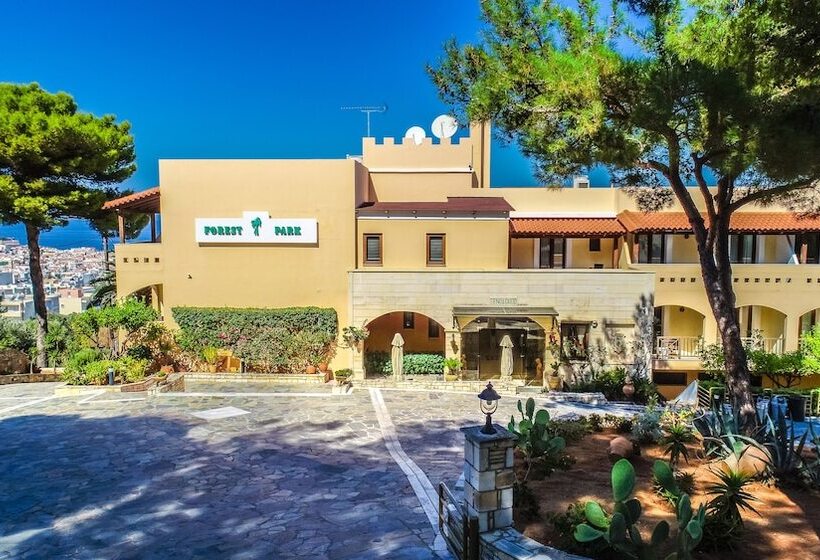 فندق Forest Park