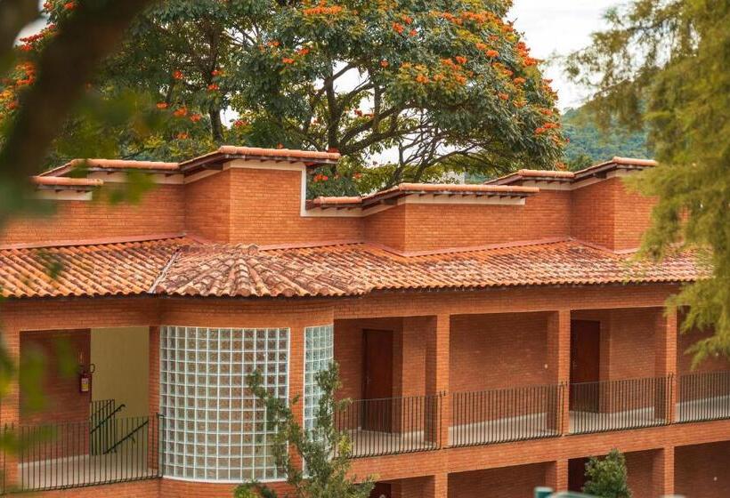 ホテル Grinbergs Village