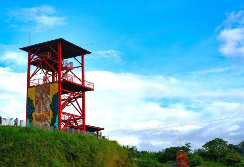 בית מלון כפרי Holiday Inn & Suites Batangas Limapark, An Ihg