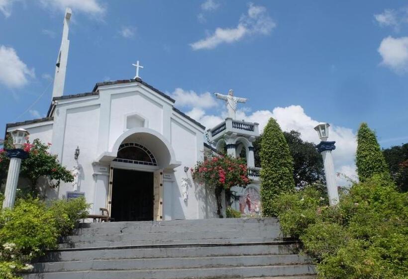 בית מלון כפרי Holiday Inn & Suites Batangas Limapark, An Ihg