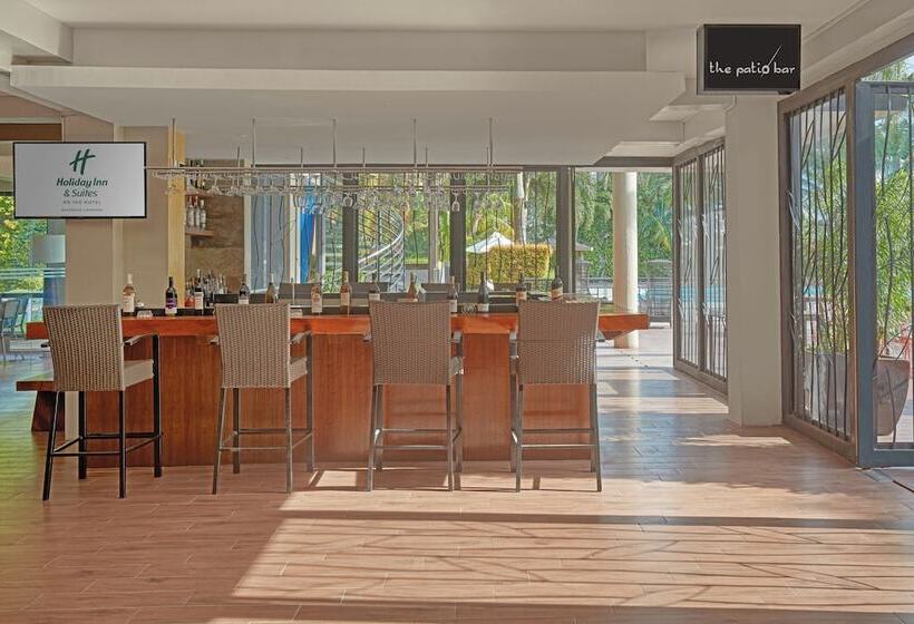 ホテル Holiday Inn & Suites Batangas Limapark, An Ihg