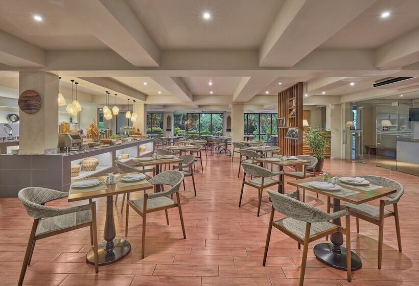 בית מלון כפרי Holiday Inn & Suites Batangas Limapark, An Ihg