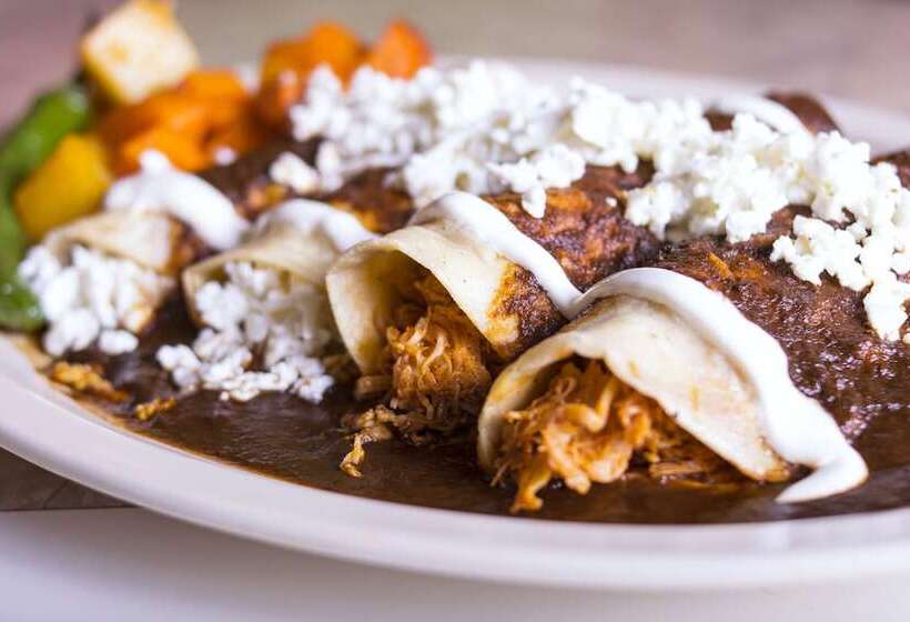 Istay Hotel Monterrey Histórico