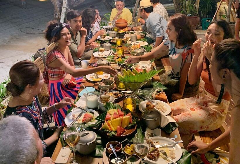 בית מלון כפרי Jony S Beach Resort